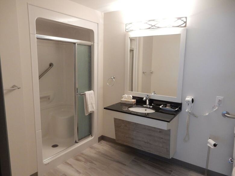 Danny?s Hotel Suites, Surestay Collection By Best Western