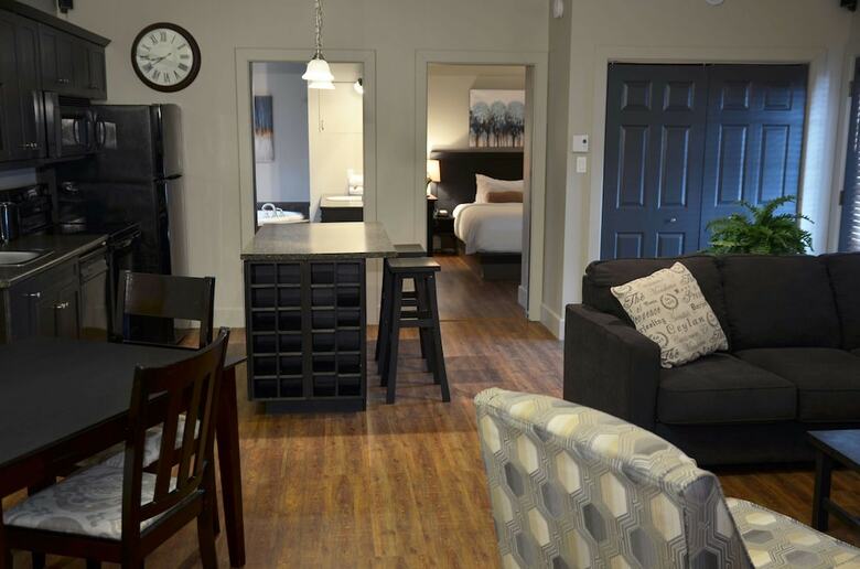 Danny?s Hotel Suites, Surestay Collection By Best Western