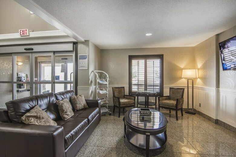 Hotel Quality Inn And Suites