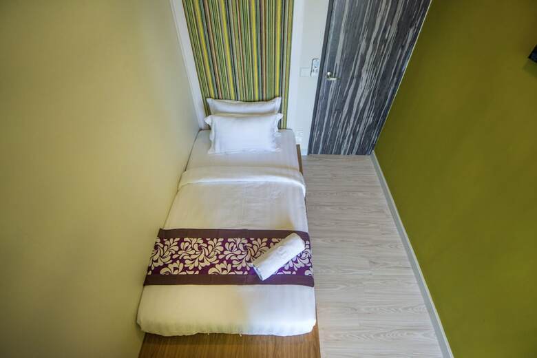 Aparthotel Borneo Vista Suites Hotel