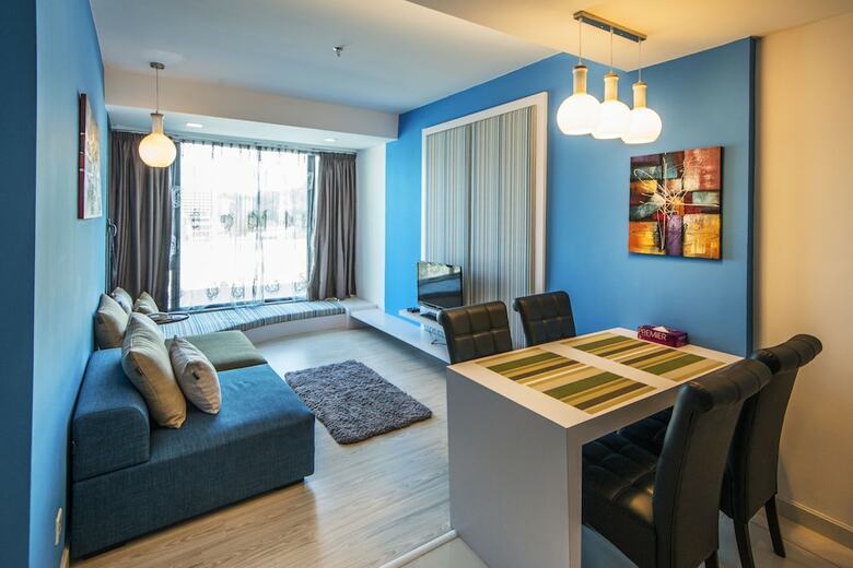 Aparthotel Borneo Vista Suites Hotel