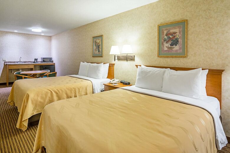 Hotel Quality Inn & Suites