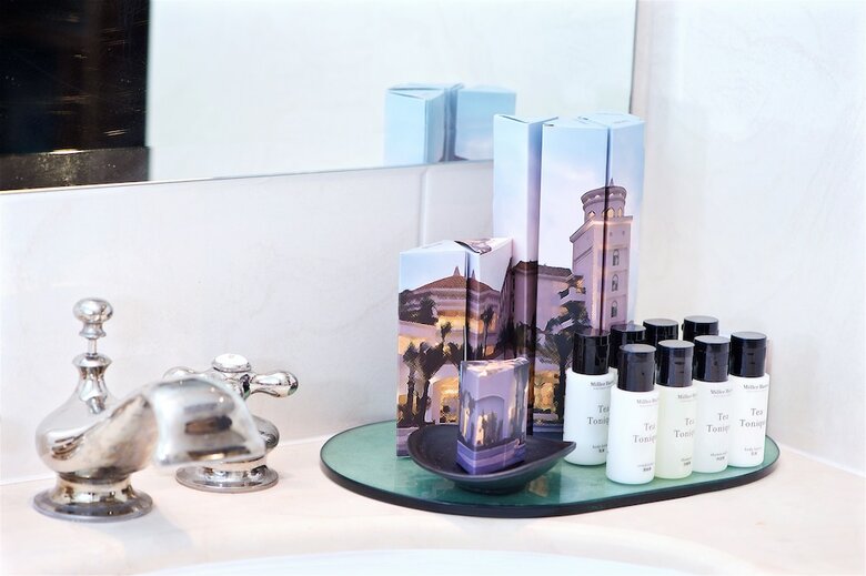 Shangrila Boutique Hotel
