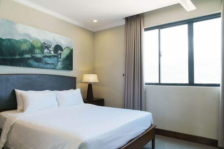 Dan Oasis Beach Hotel And Apartment