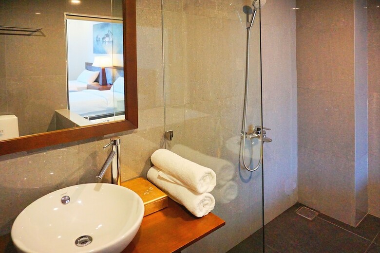 Dan Oasis Beach Hotel And Apartment