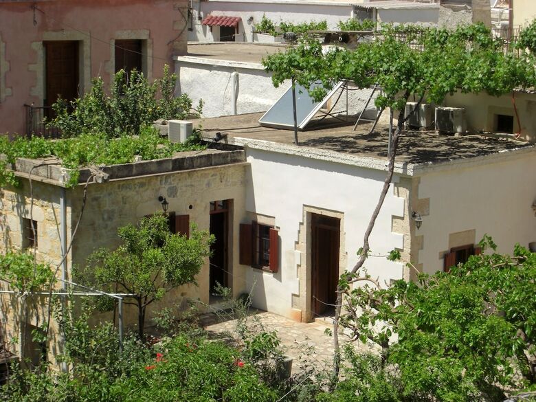 Hotel Patriko Traditional Residence