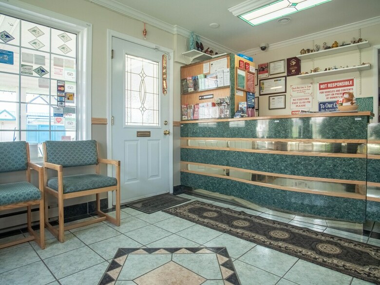 Lamplighter Motel