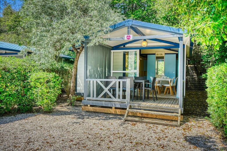 Camping Les Champs Blancs