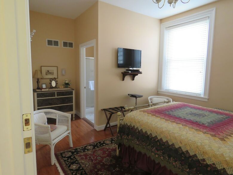 The Swope Manor Bed & Breakfast