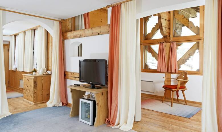 Schweizerhaus Swiss Quality Hotel