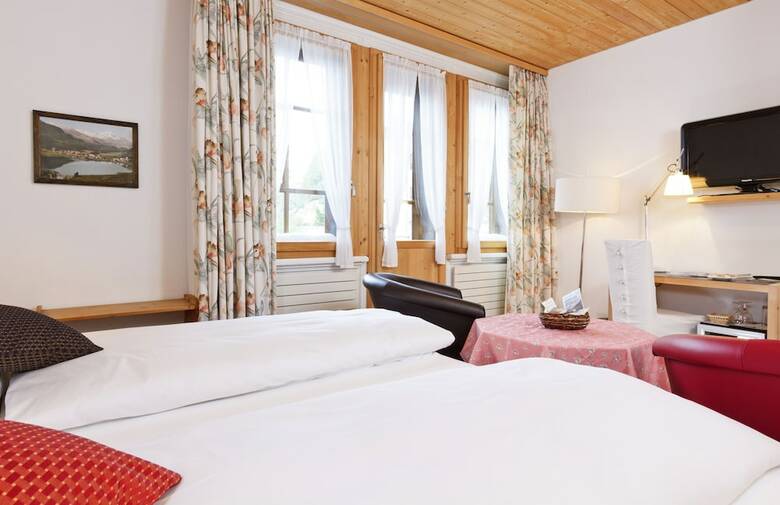 Schweizerhaus Swiss Quality Hotel