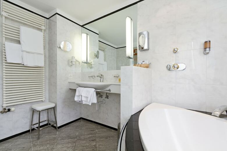 Schweizerhaus Swiss Quality Hotel