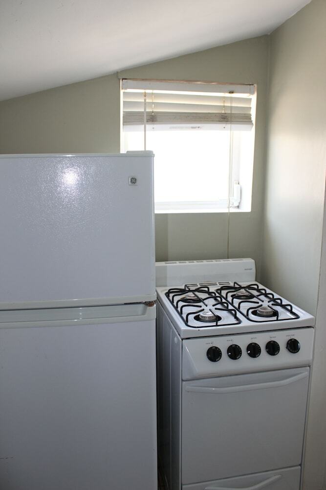 Shoreline Suites & Cabana Cottages