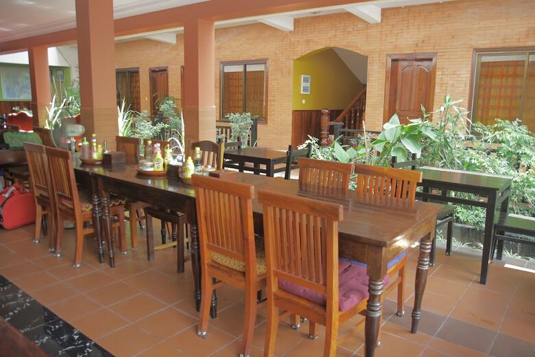 Hotel Jasmine Lodge