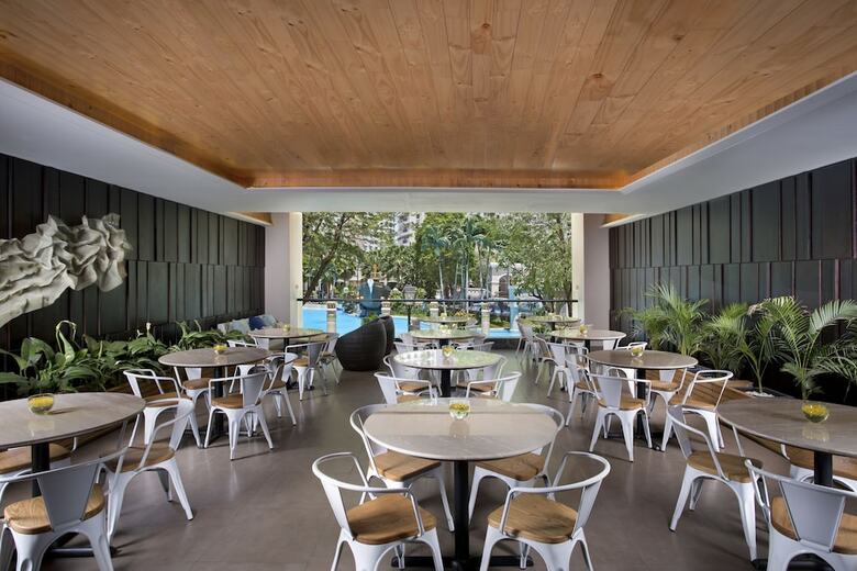 Aparthotel Ascott Waterplace Surabaya