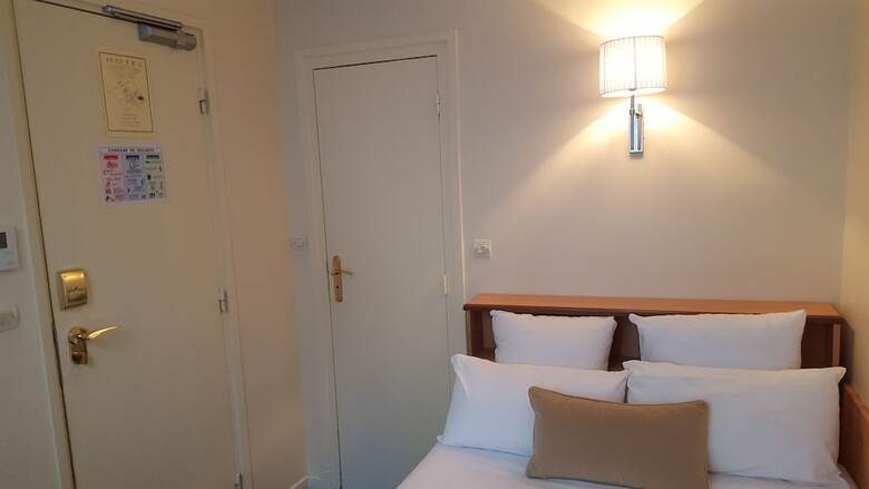 Hotel H�tel Saint Cyr Etoile