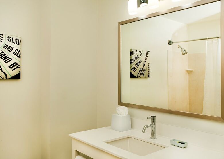 Hotel Four Points By Sheraton Louisville Airport
