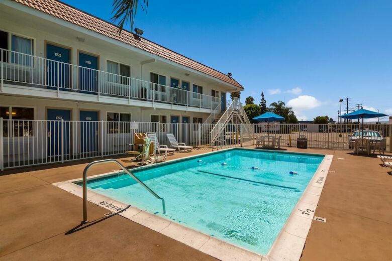 Motel 6 Los Angeles - Van Nuys/north Hills