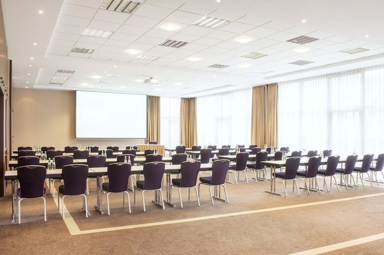Hotel NH D�sseldorf City-nord