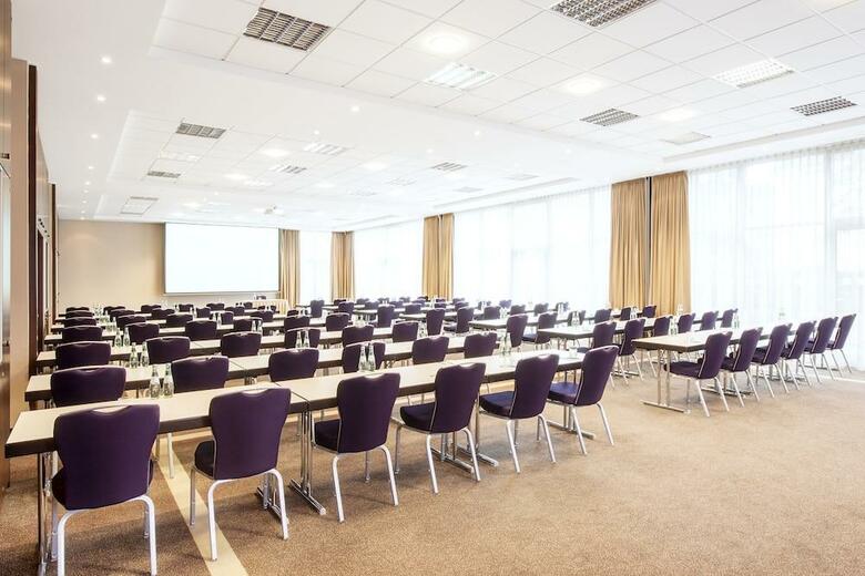 Hotel NH D�sseldorf City-nord