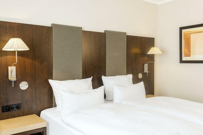 Hotel NH D�sseldorf City-nord