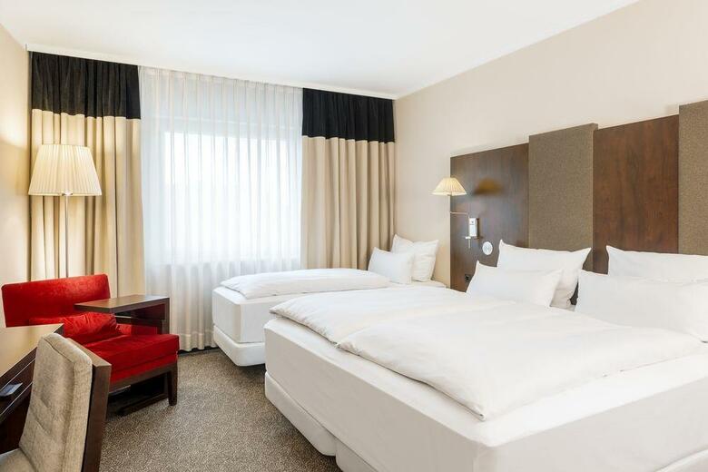 Hotel NH D�sseldorf City-nord