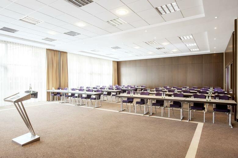 Hotel NH D�sseldorf City-nord