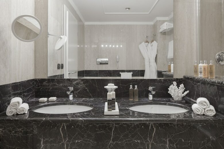 Voi Grand Hotel Mazzar� Sea Palace