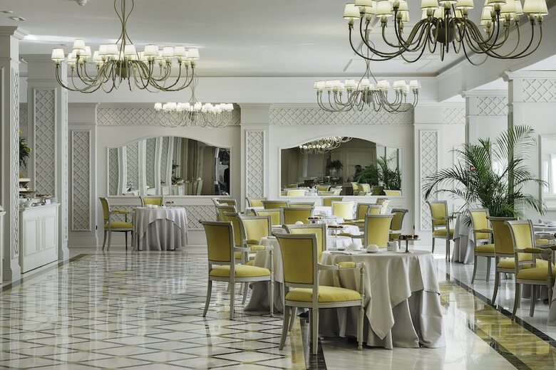 Voi Grand Hotel Mazzar� Sea Palace