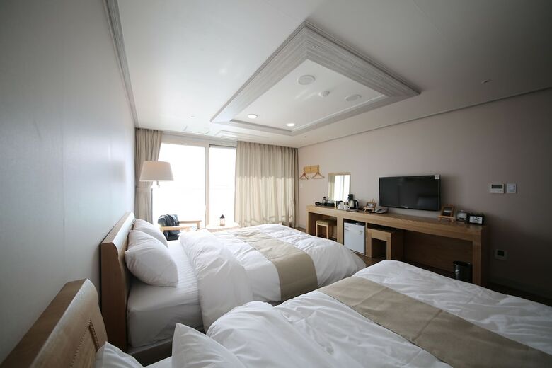 Hotel Aroha