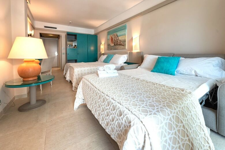 Posada Hotel Acacia Marina