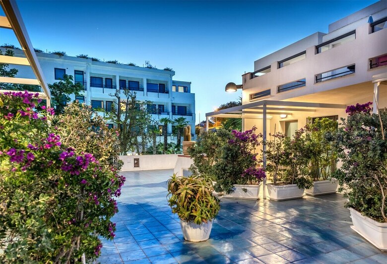 Posada Hotel Acacia Marina