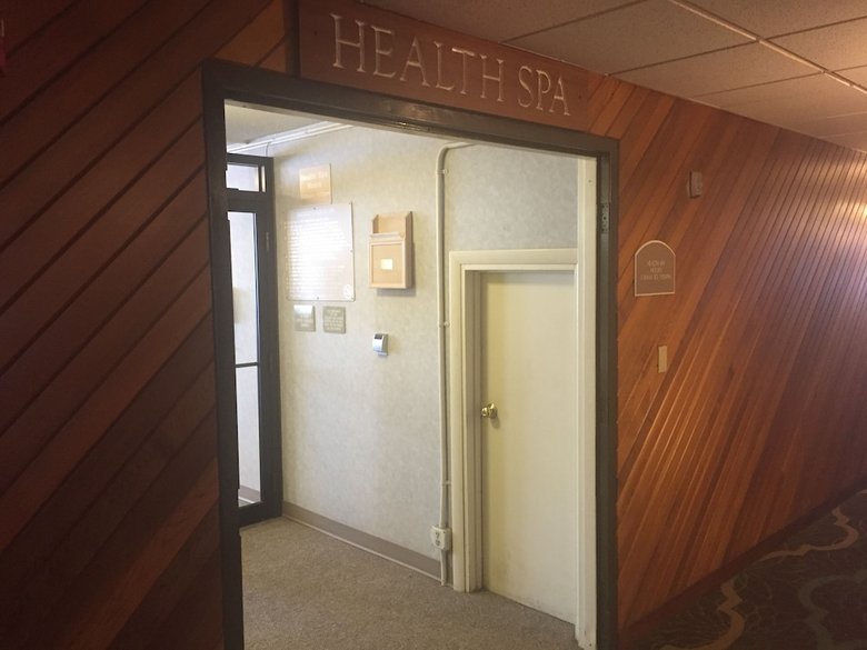 Hotel Fireside Inn & Suites