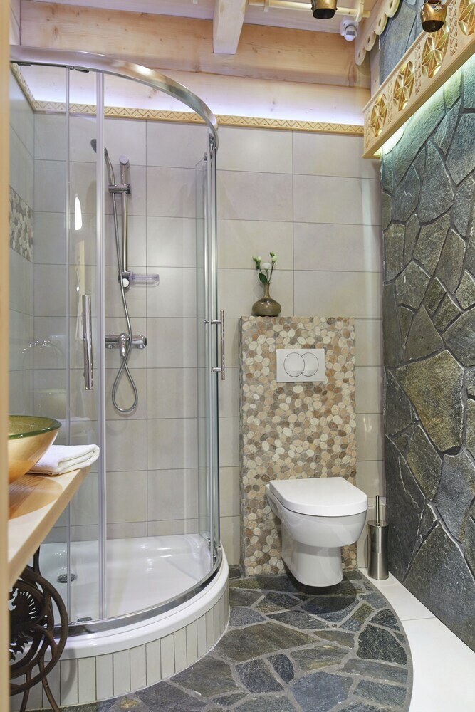 Osada Maruszyna - Luksusowe Domki (Luxury Chalets)