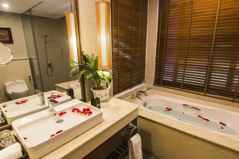 Apartamento Huong Phong Ho Coc Beach Resort