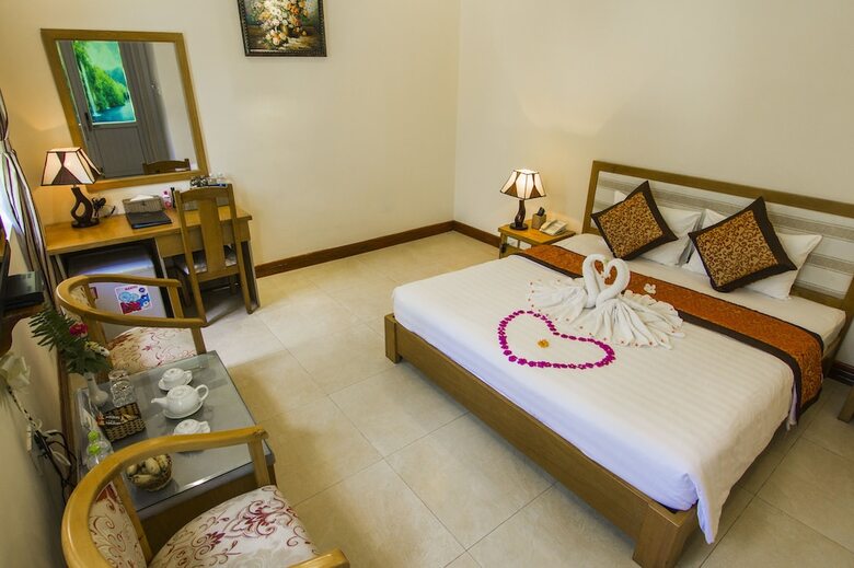 Apartamento Huong Phong Ho Coc Beach Resort
