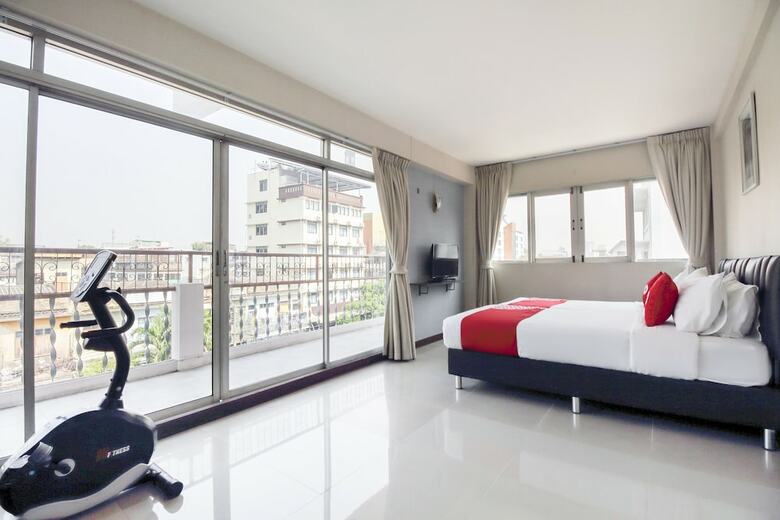 Oyo 537 Na Banglampoo Hotel
