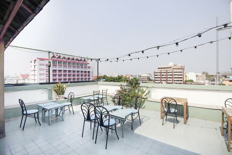 Oyo 537 Na Banglampoo Hotel