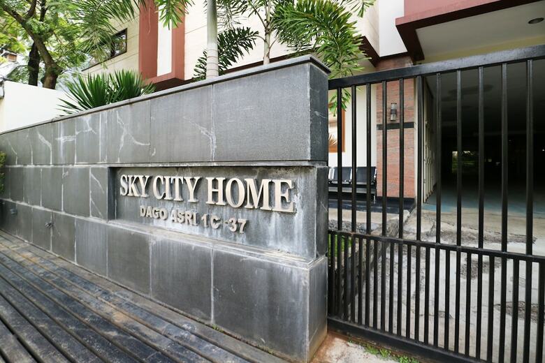 Hotel Sky City Home
