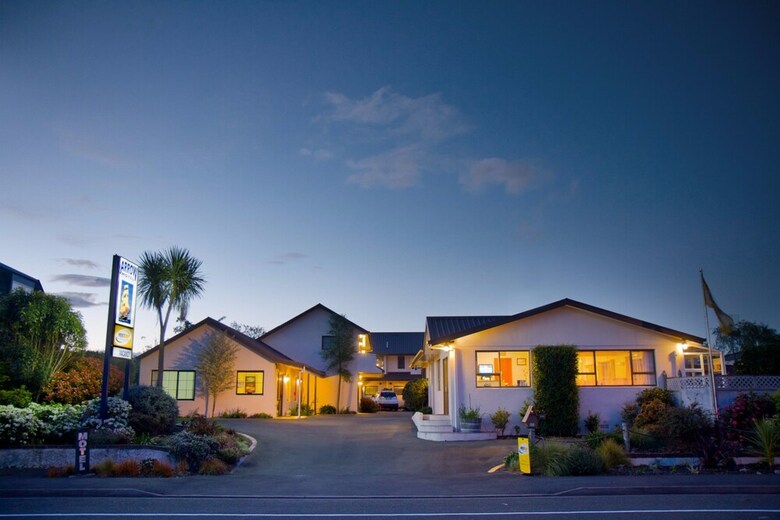 Arrow Motel Apartments