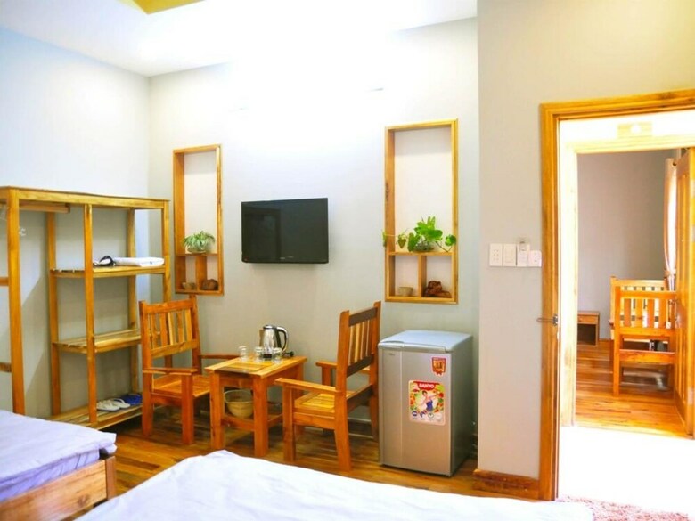 Hotel Lien Tho Guesthouse