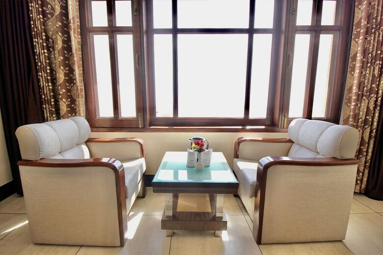 Hotel Asian Plaza Dharamshala