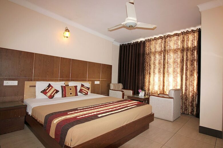 Hotel Asian Plaza Dharamshala