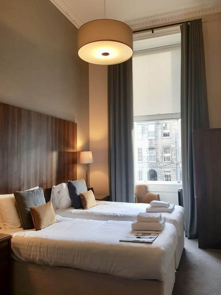 Hotel 28 York Place