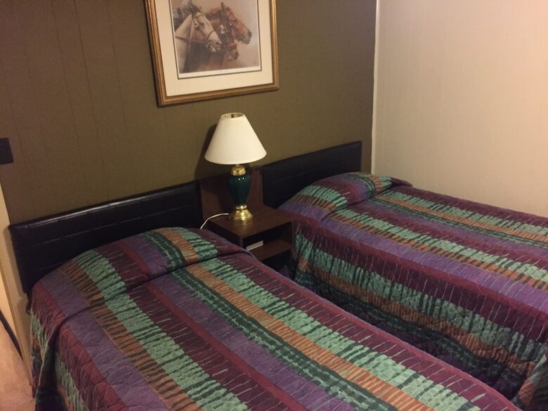 Motel Rodeway Inn & Suites