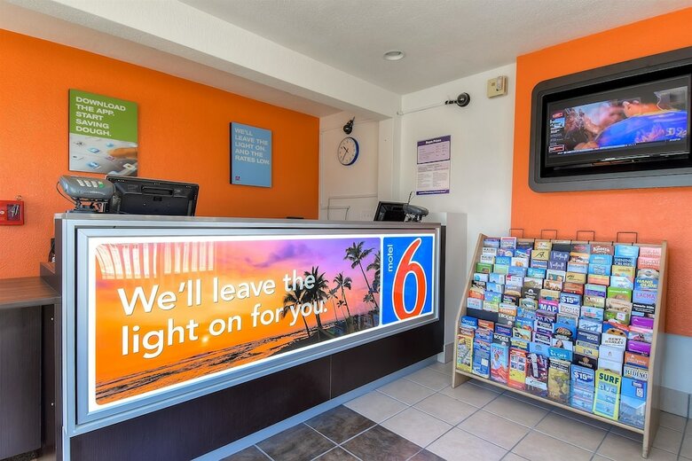 Motel 6 Harbor City, Ca - Los Angeles