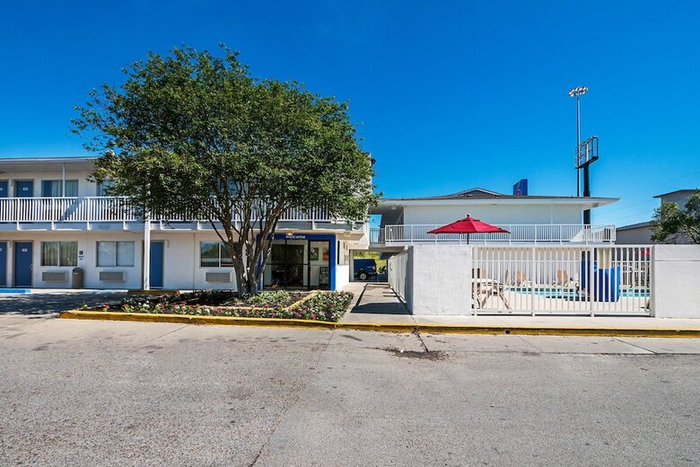 Motel 6 Corpus Christi Northwest