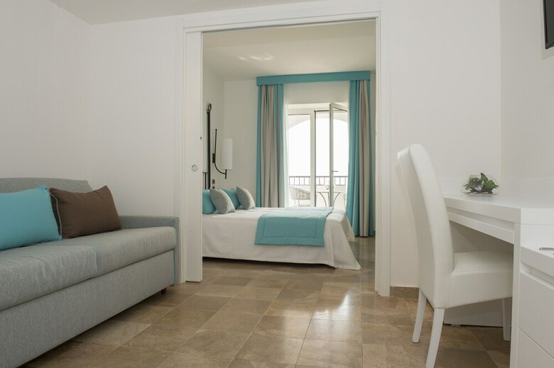 El Faro Hotel & Spa
