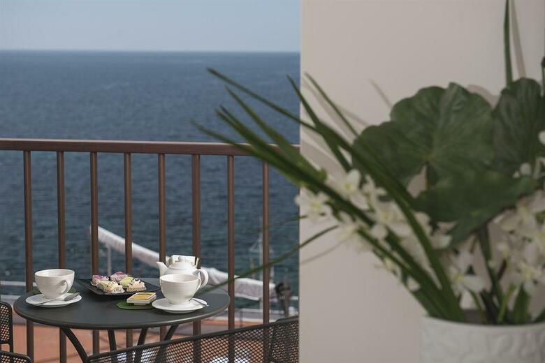 El Faro Hotel & Spa