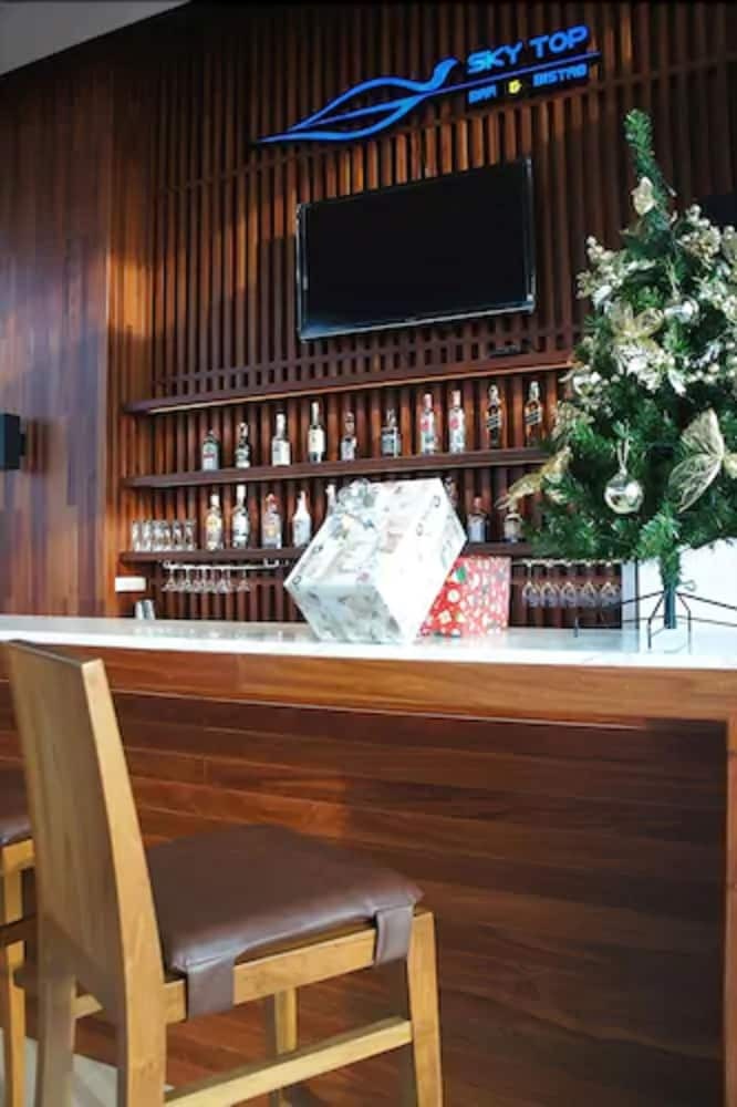 Hotel Serenotel Pattaya Beach Front